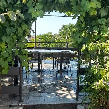 Vera Апартаменты